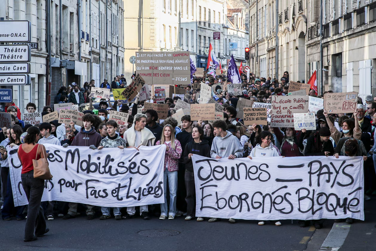 Méprisée et maltraitée : la jeunesse reste mobilisée !